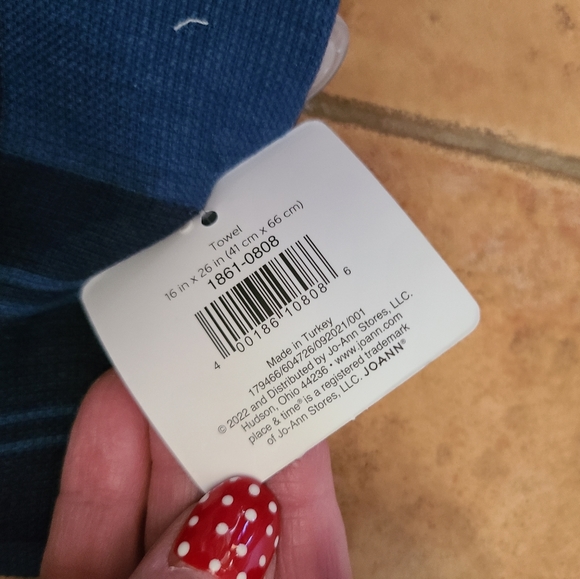 👀50% OFF - NWT‼️ ADORABLE Set of 2 Place & Time Kitchen Towels - Picture 7 of 7